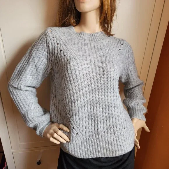 Gap Soft Grey Cosy Knitted Pullover Sweater Size Small - Picture 2 of 10